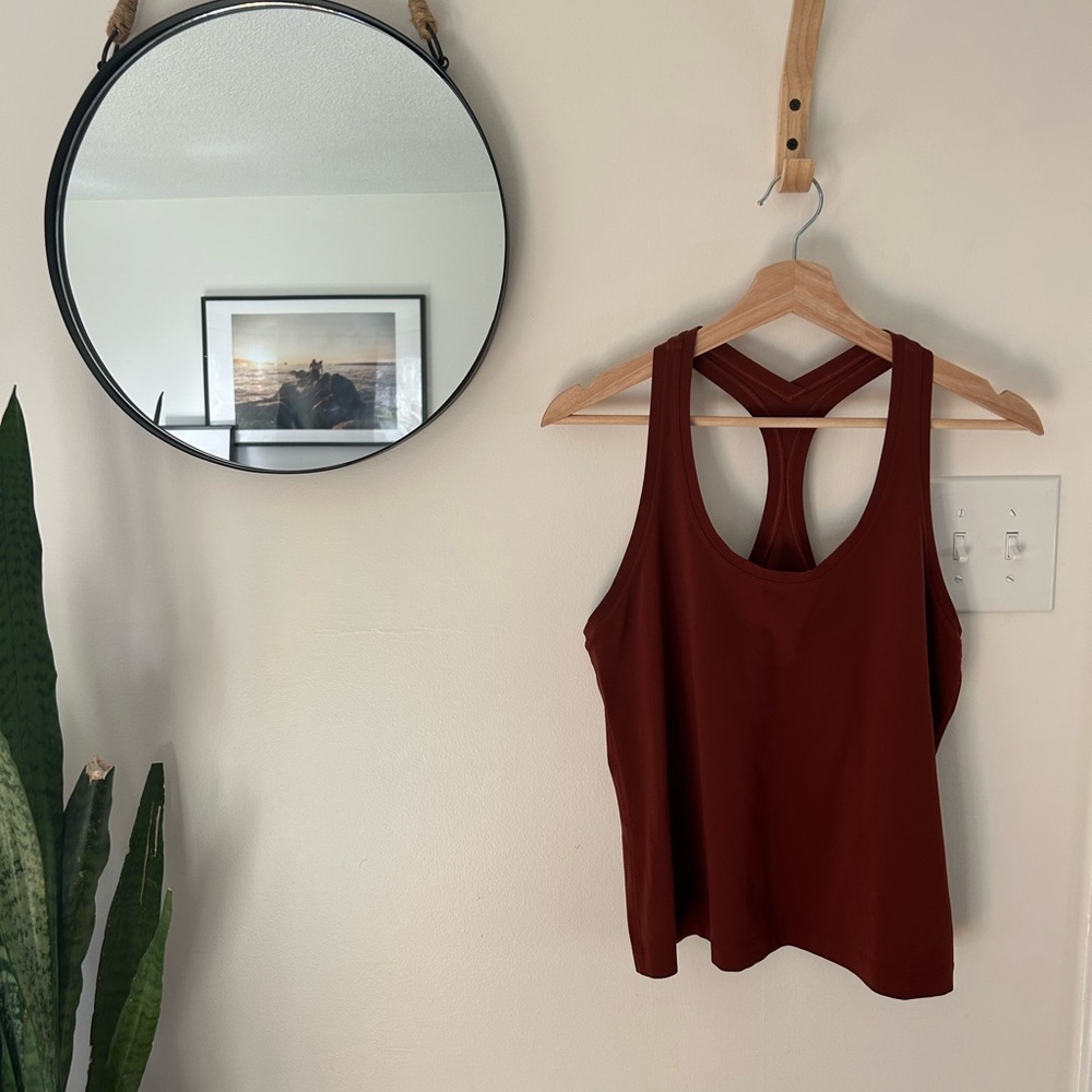 Lululemon - Align Racerback tank in Rust